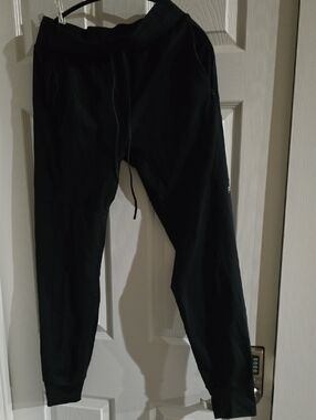 Fabletics Men's Black Athletic Joggers with Drawstring